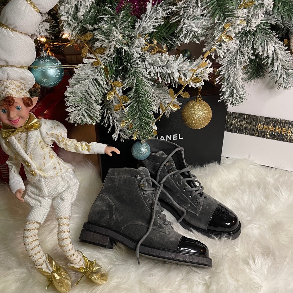 ❌sold❌Chanel boots grey and black new size 39 - Picture 2 of 4